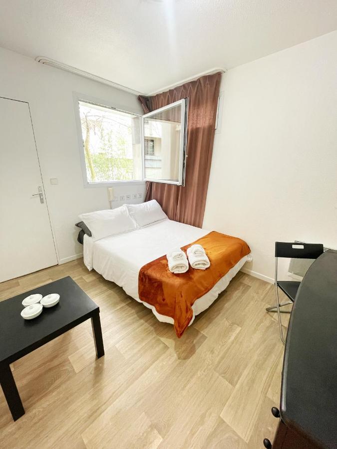 Cozy Studio In La Defense Hotel Courbevoie Exterior foto